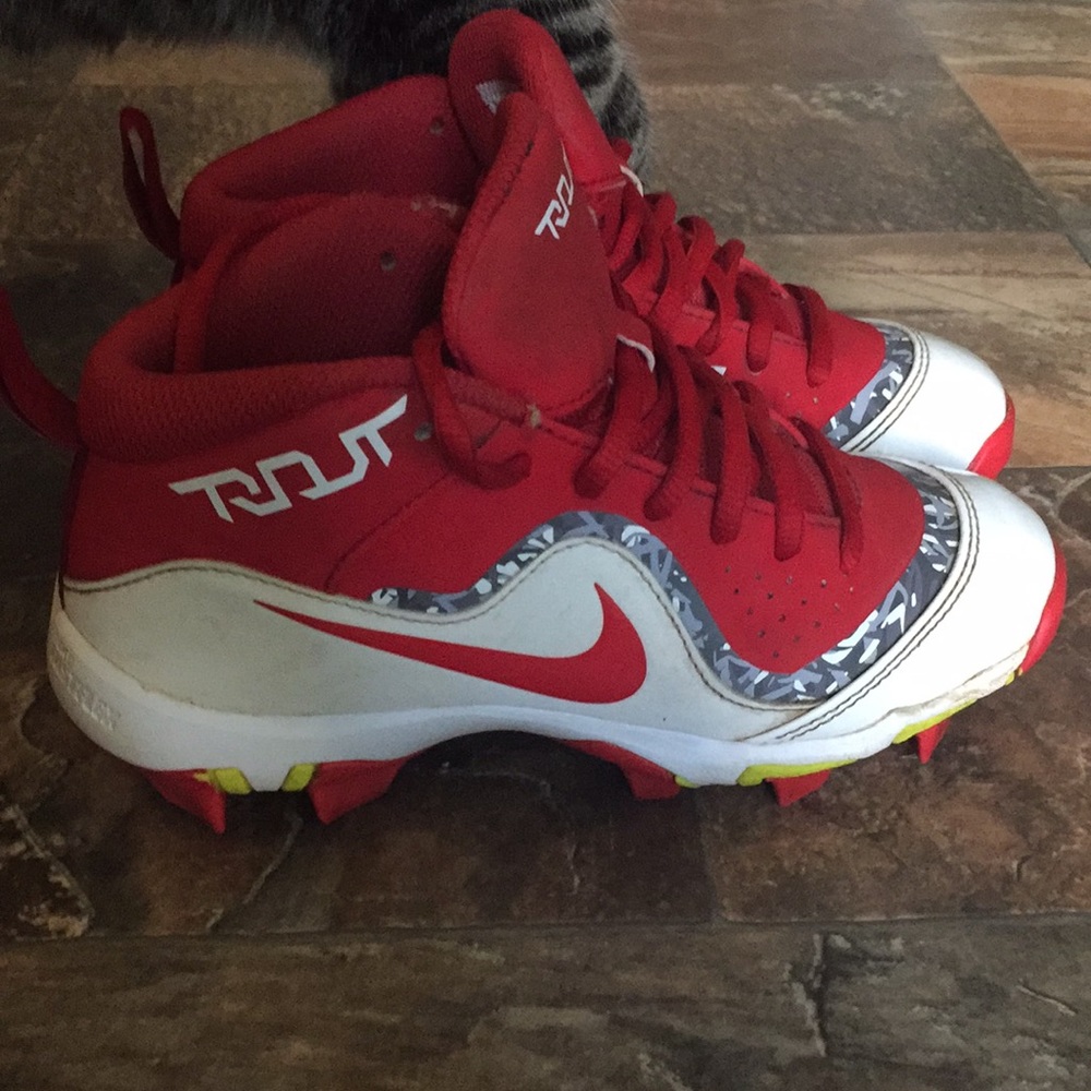 Nike FastFlex youth cleats